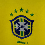 Brasilien 2004 Heimtrikot – Ronaldinho #10 (L)