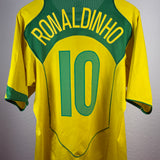 Brasilien 2004 Heimtrikot – Ronaldinho #10 (L)