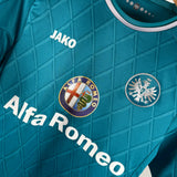 Eintracht Frankfurt 2013/14 Drittes Trikot – Barnetta #25 – Größe M (fällt kleiner aus)