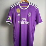 Real Madrid 2016/17 Auswärtstrikot – Cristiano Ronaldo #7 – World Champions Patch (L/XL)