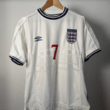 England 2002 Heimtrikot – David Beckham #7 – Umbro (M)
