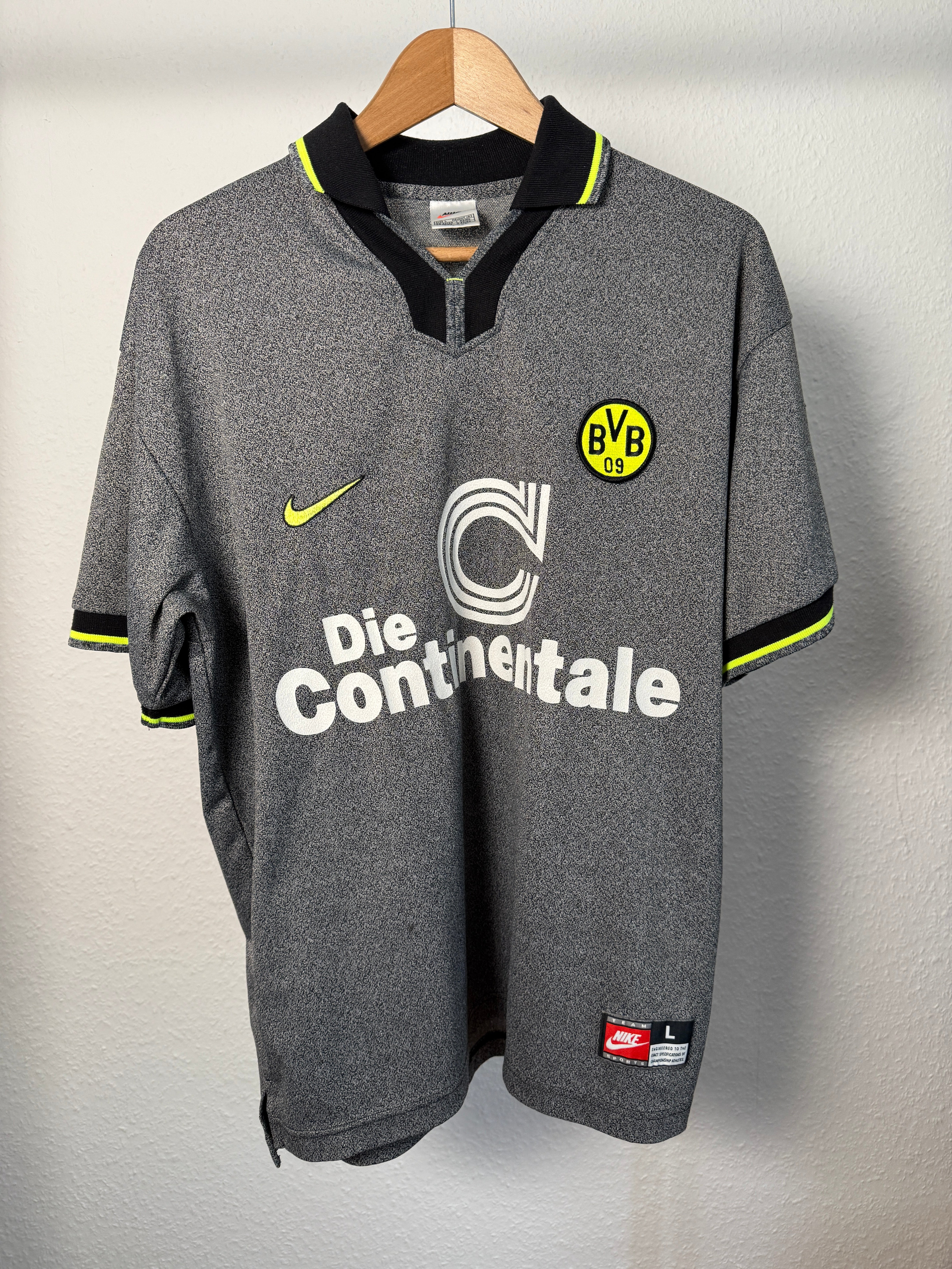 Borussia Dortmund Vintage Trikot – Die Continentale – Foto 1
