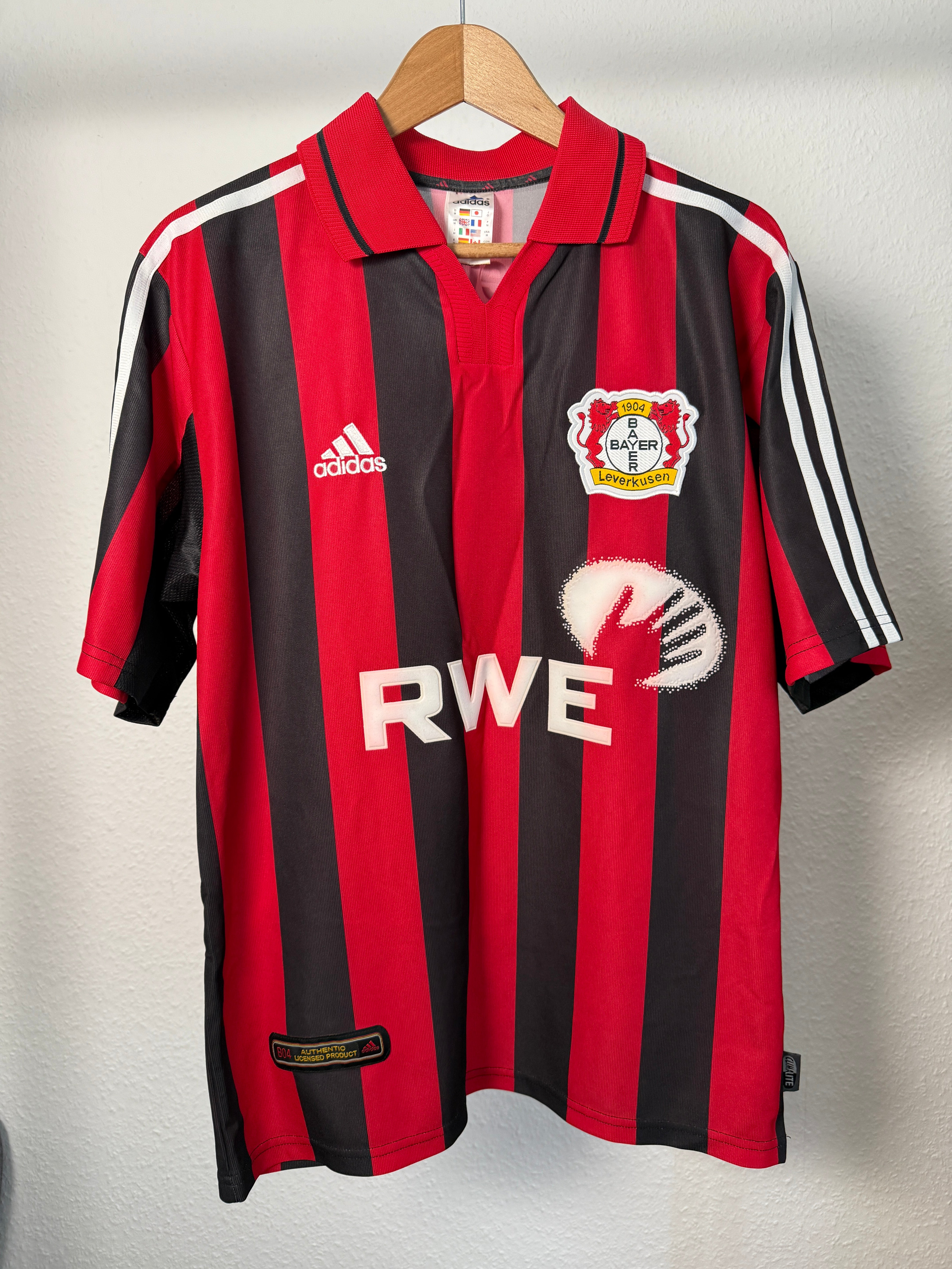 Bayer 04 Leverkusen Heimtrikot – Bastürk #10 – Foto 1