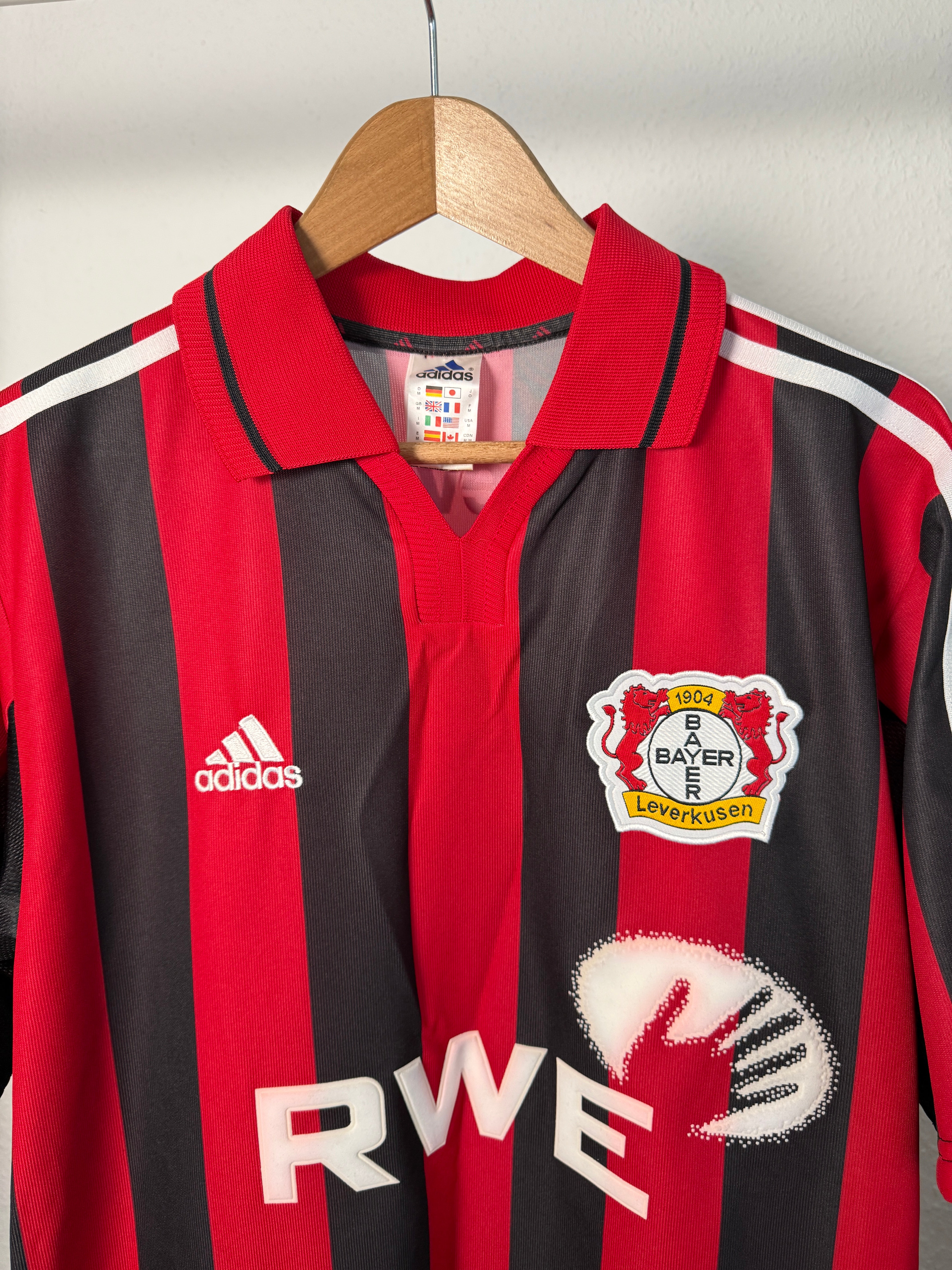 Bayer 04 Leverkusen Heimtrikot – Bastürk #10 – Foto 2