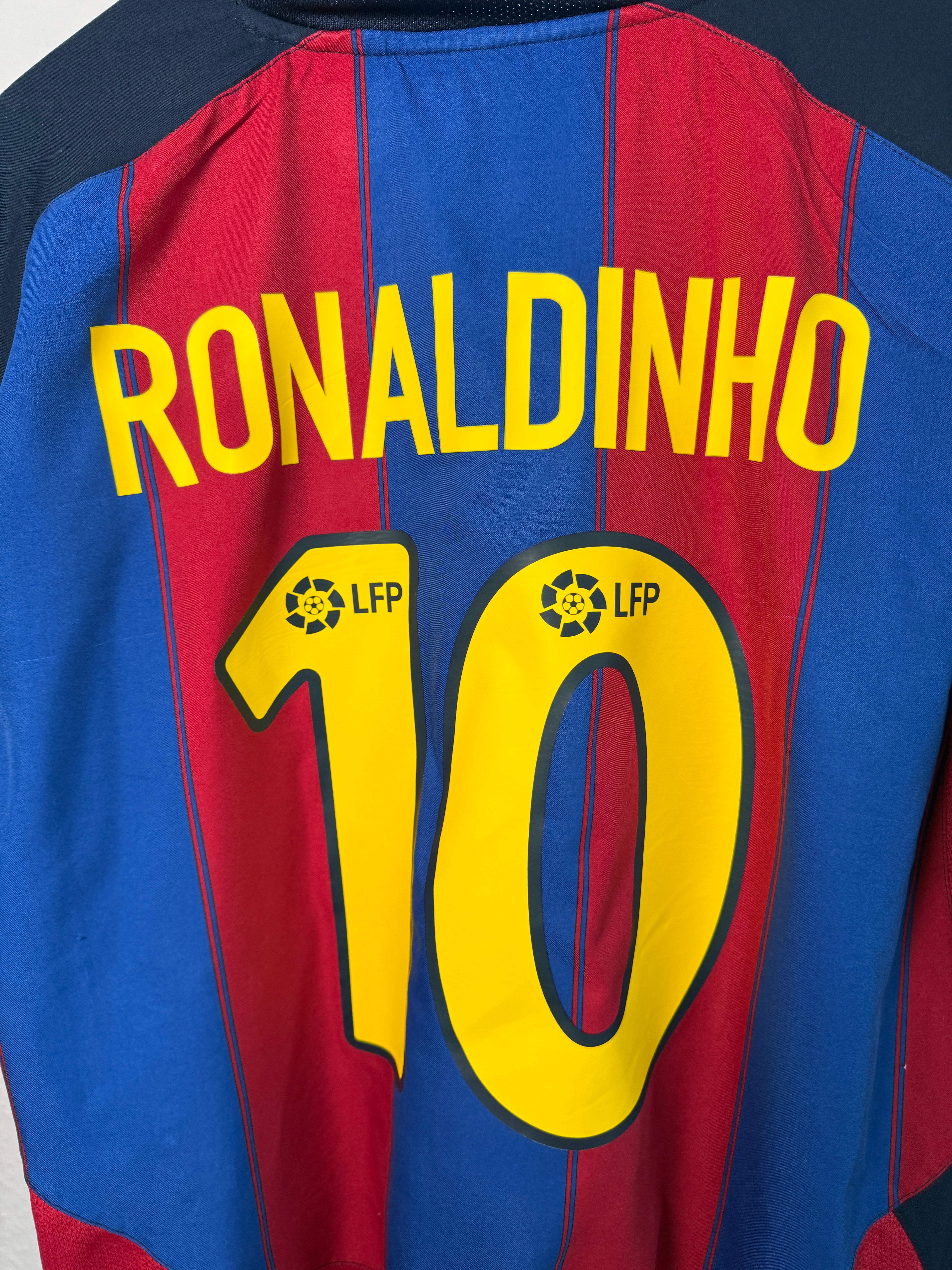 FC Barcelona 2003/04 Heimtrikot – Ronaldinho #10 – Foto 9
