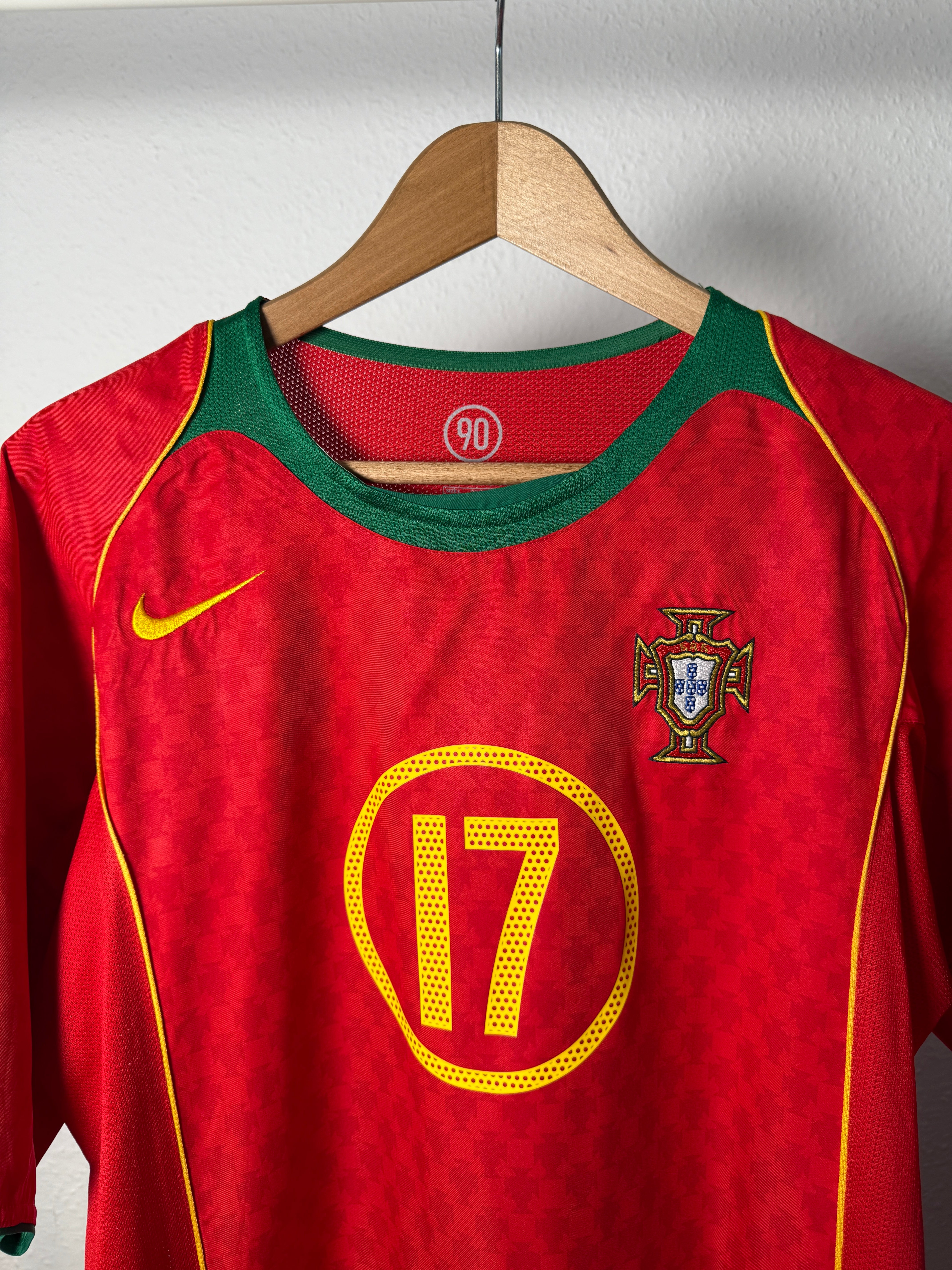 Portugal 2004 Heimtrikot – Ronaldo #17 – Foto 2