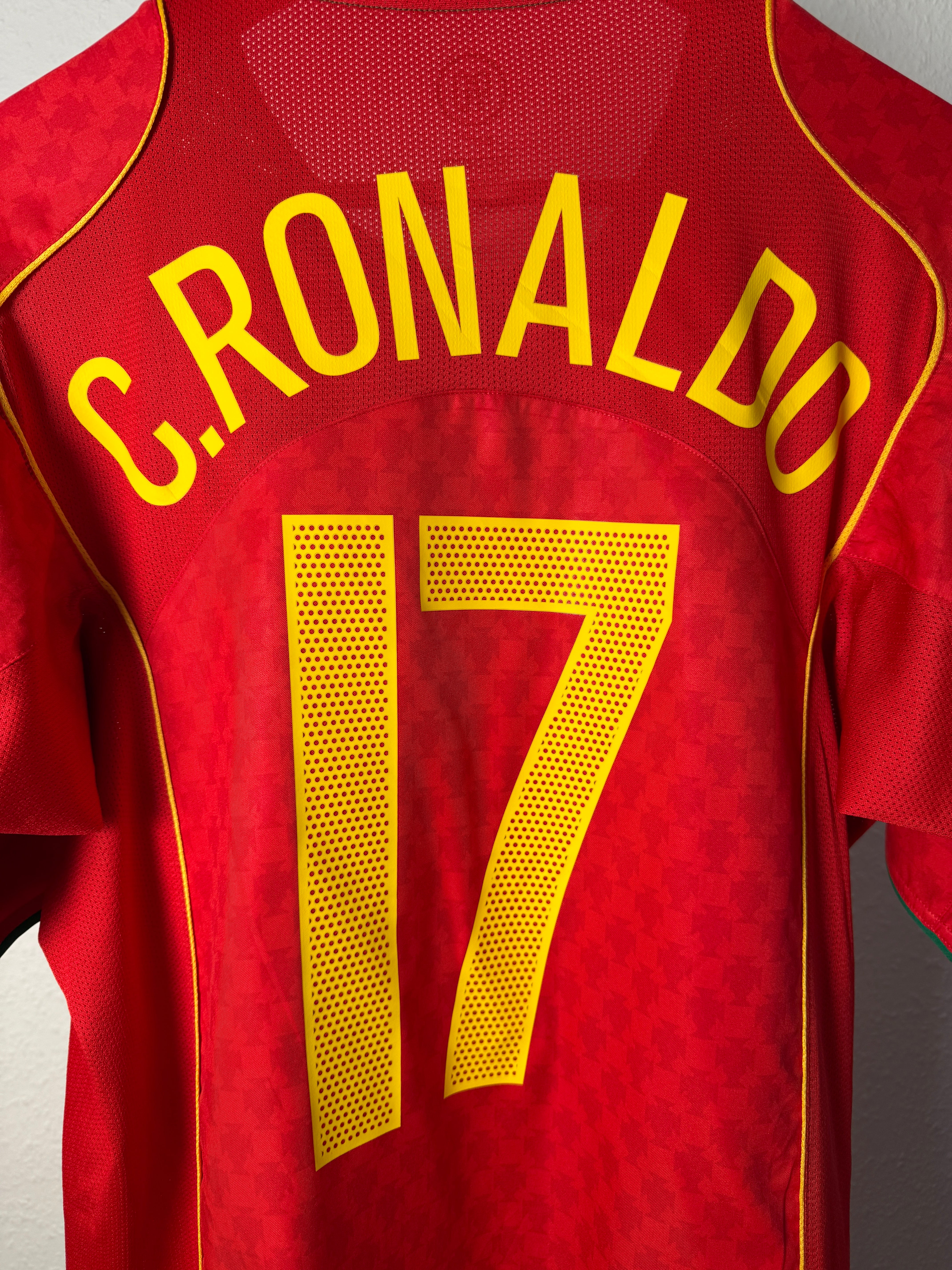 Portugal 2004 Heimtrikot – Ronaldo #17 – Foto 7