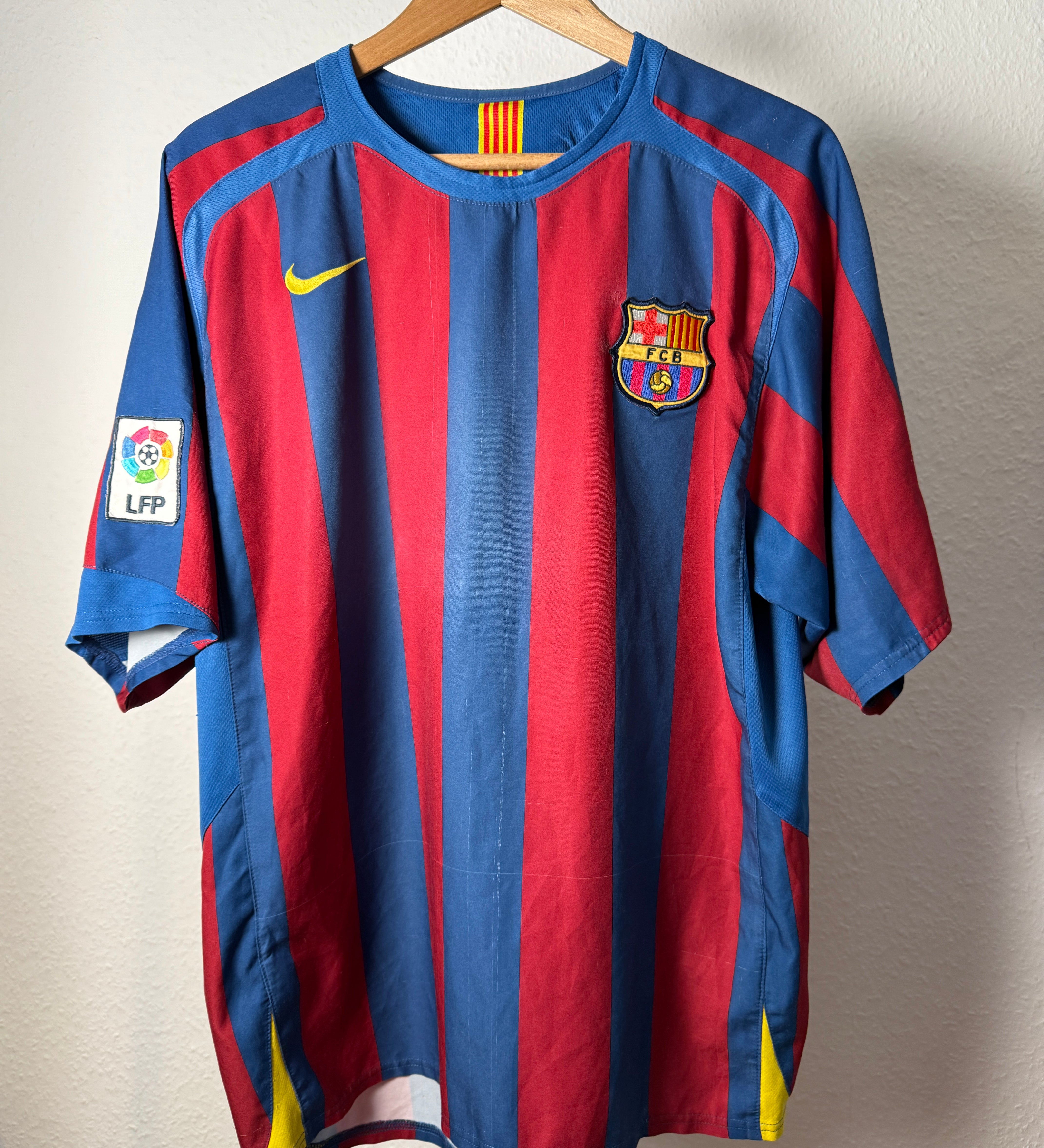 FC Barcelona 2004/05 Heimtrikot – Ronaldinho #10 – Foto 1