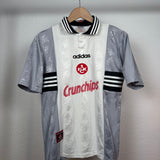 1. FC Kaiserslautern CRUNCHIPS Away Jersey – 176 cm / S – signed
