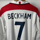 England 2004 Heimtrikot Langarm – Umbro (L) – Beckham #7