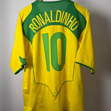 🇧🇷 Brasilien 2004 Heimtrikot – Ronaldinho #10 – Größe XL