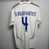 ⚪ Real Madrid 2006/07 Heimtrikot – Sergio Ramos #4 – Adidas (M/L)