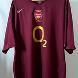 Arsenal 2005/06 Jubiläum-Auswärtstrikot – Highbury 1913–2006 – O2 – Nike – Vintage