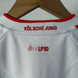 1. FC Köln Sondertrikot – Lukas Podolski Abschiedsspiel 2024 (XL fällt kleiner aus)