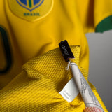 🇧🇷 Brasilien 2006 Heimtrikot – Ronaldinho #10 – Nike (M)