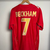 ⚪🔴 England 2006–08 Auswärtstrikot – David Beckham #7 – Umbro (M)