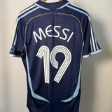 🇦🇷 Argentinien 2006 Auswärtstrikot – Messi #19 – Größe M