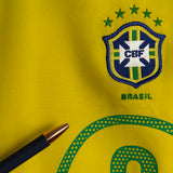Brasilien Nationalmannschaft 2004 Heimtrikot – Ronaldo #9 (M, fällt kleiner aus)