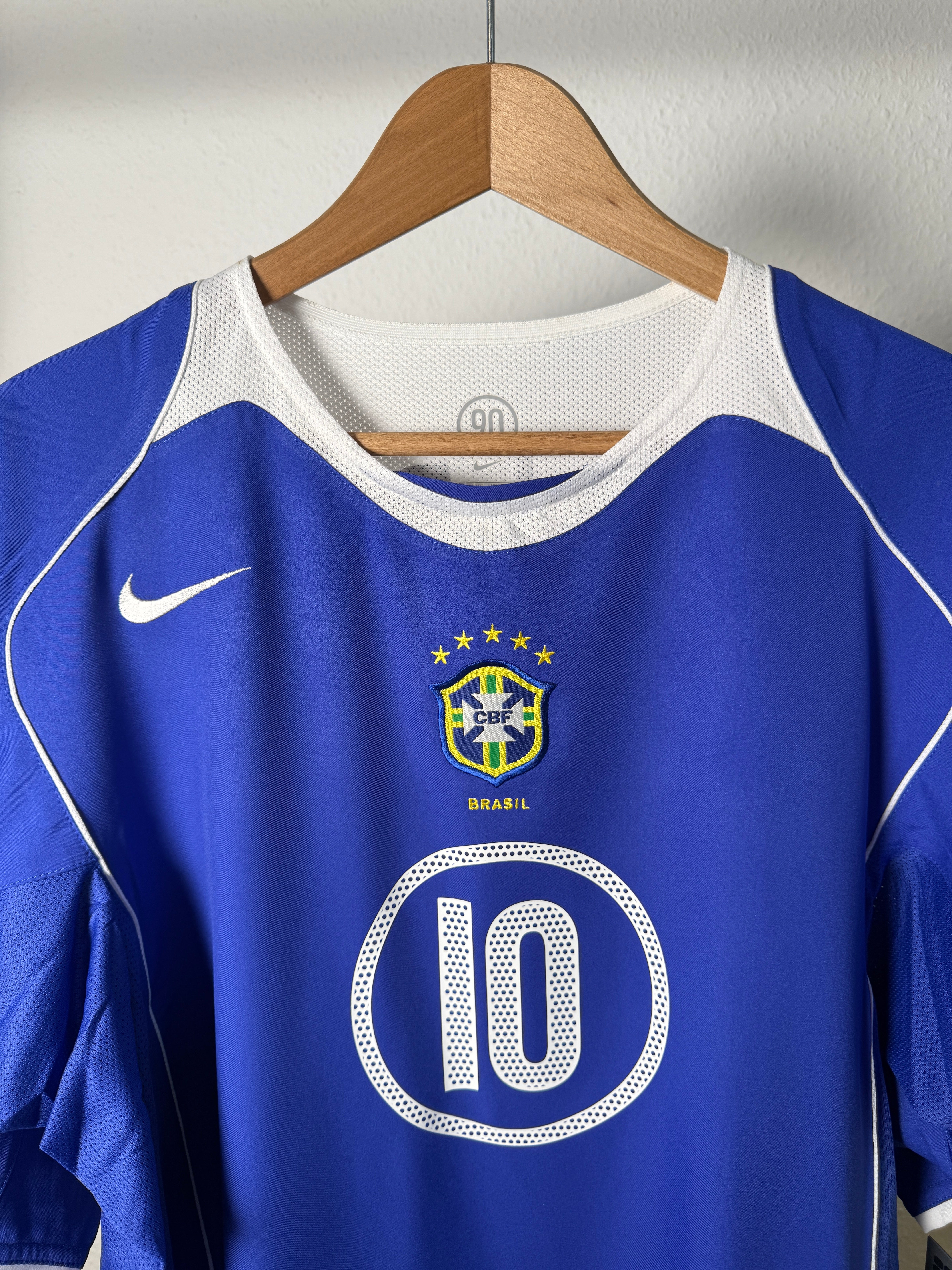 Brasilien 2004 Auswärtstrikot Ronaldinho #10 Detail Vorderseite