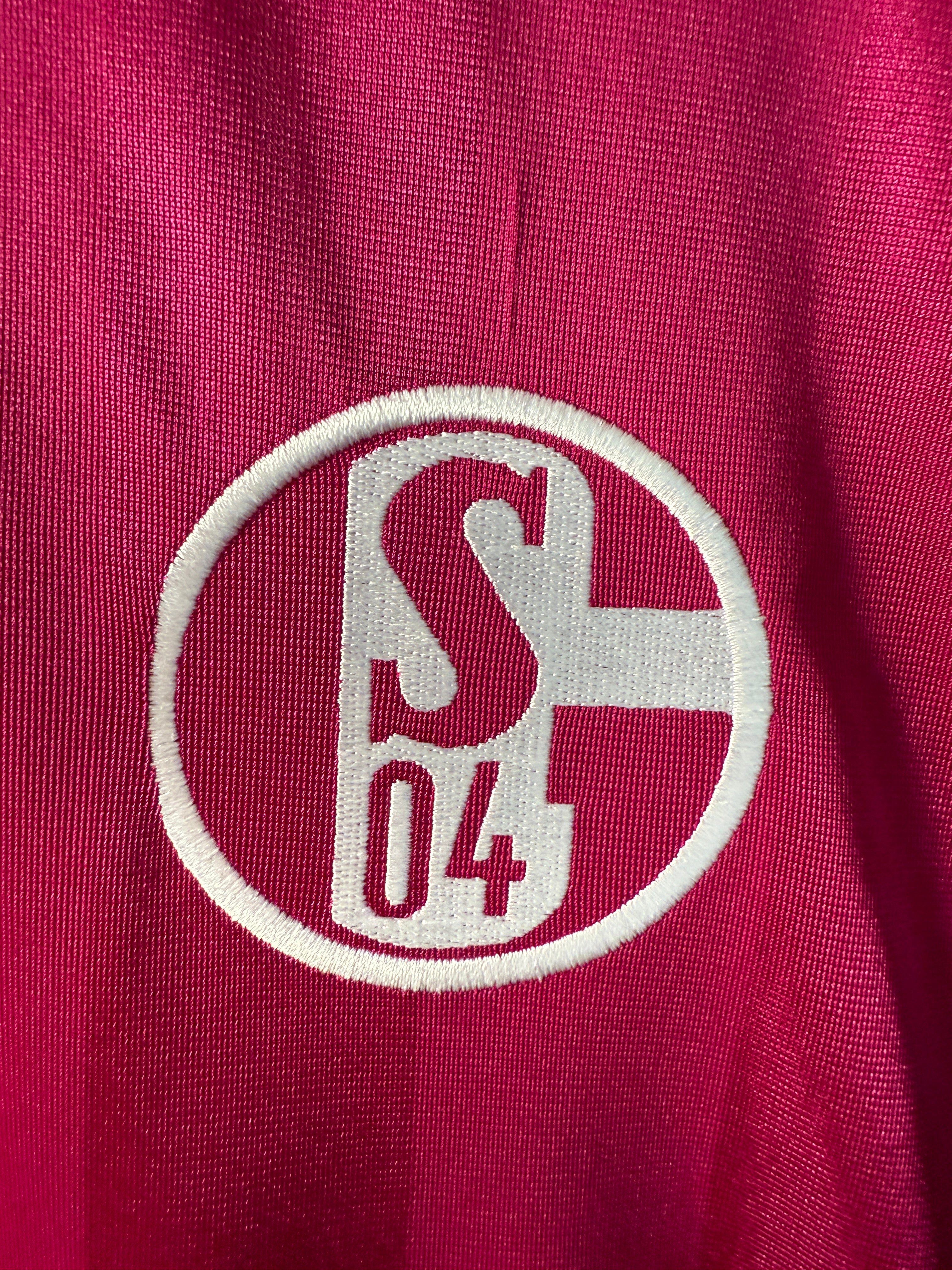 FC Schalke 04 Third-Trikot 2011/12 – Detail der Wappenstickerei